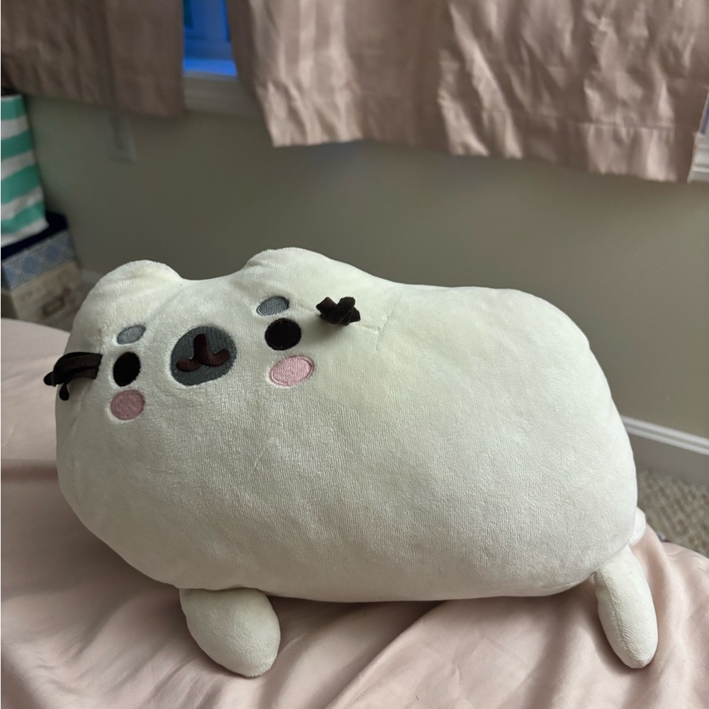 Pusheen Seal Plushie